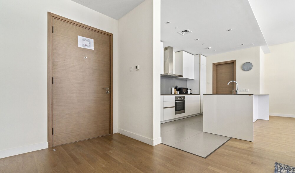 WelHome - Luxury Living in Dubai's City Walk Building 5