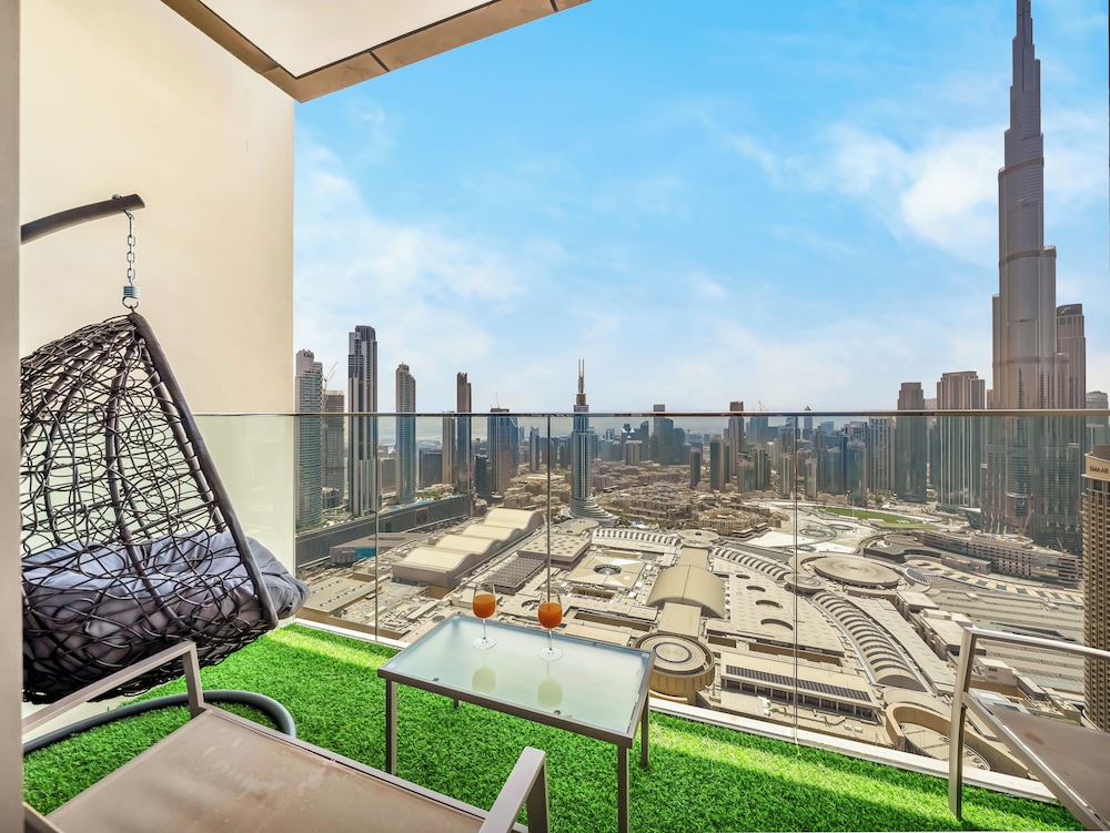High Floor Burj Views over Dubai Mall