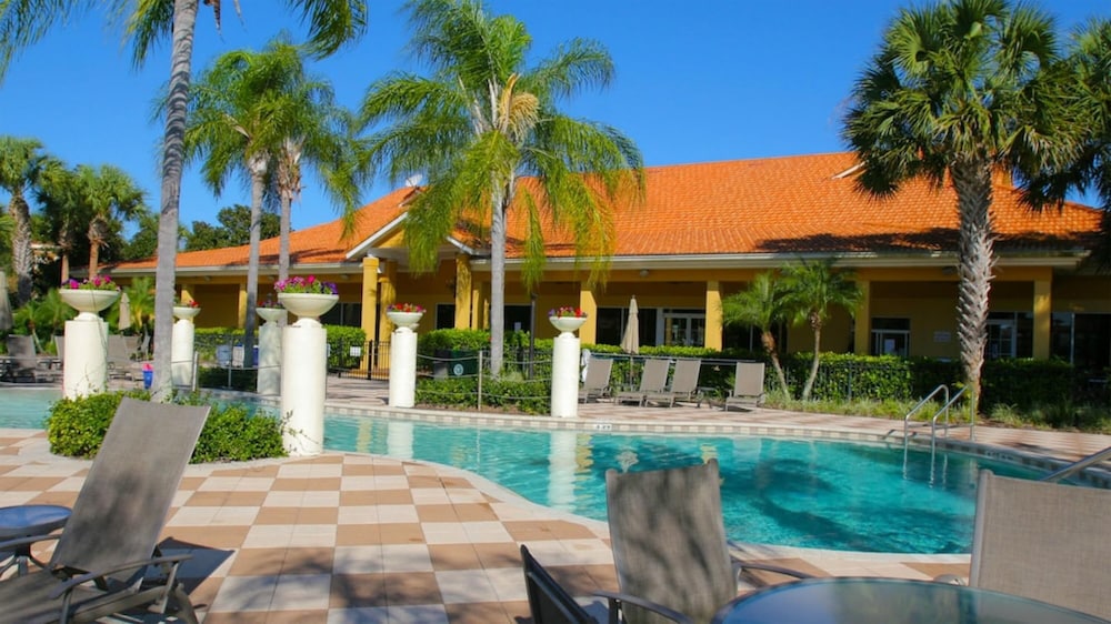 Luxury Villa With Large Private South Facing Pool