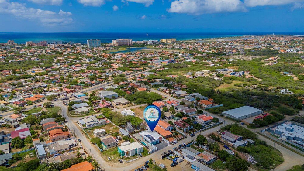 4BR 3BA Newly Built w Private Pool 5 min 2 Beach