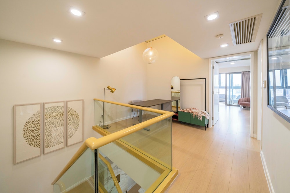 Tyms 3BR Duplex APT Xujiahui Shanghai