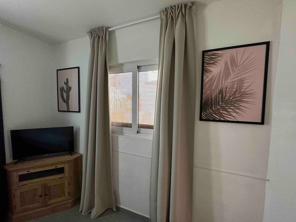 Palm Beach Vacaysuites - Garden Suite - Poolside