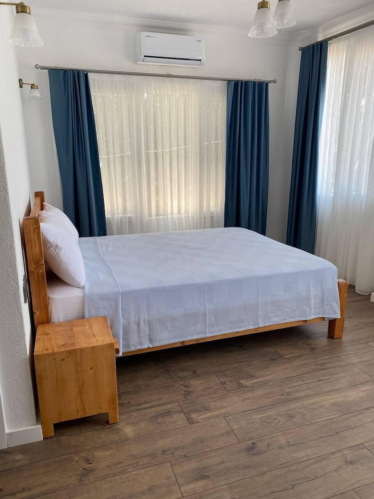 Litri Otel view 5