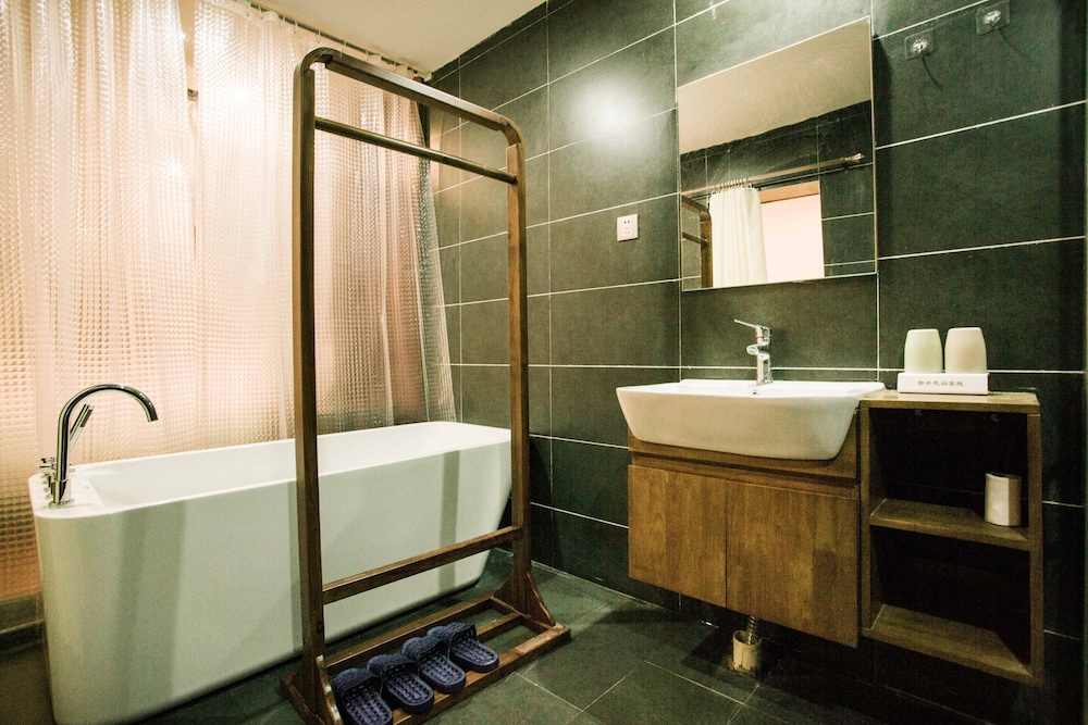 Jingshuihuajian Boutique Inn