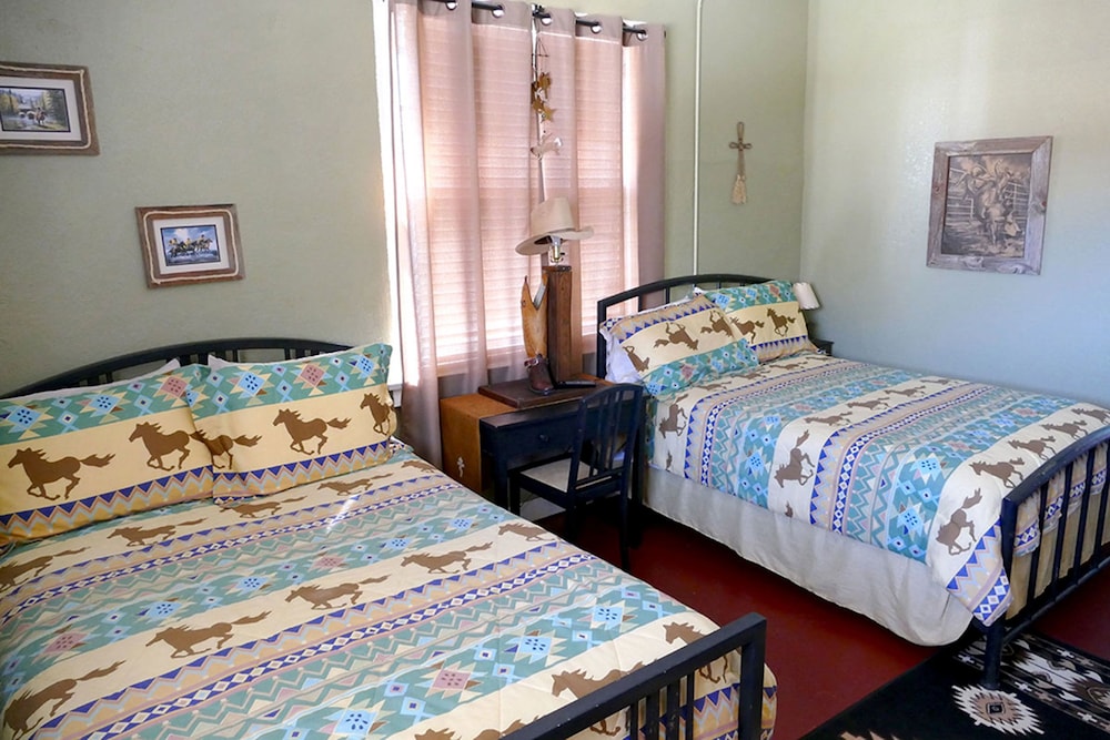 Historic Whiting Hotel Suites - Property Image 18