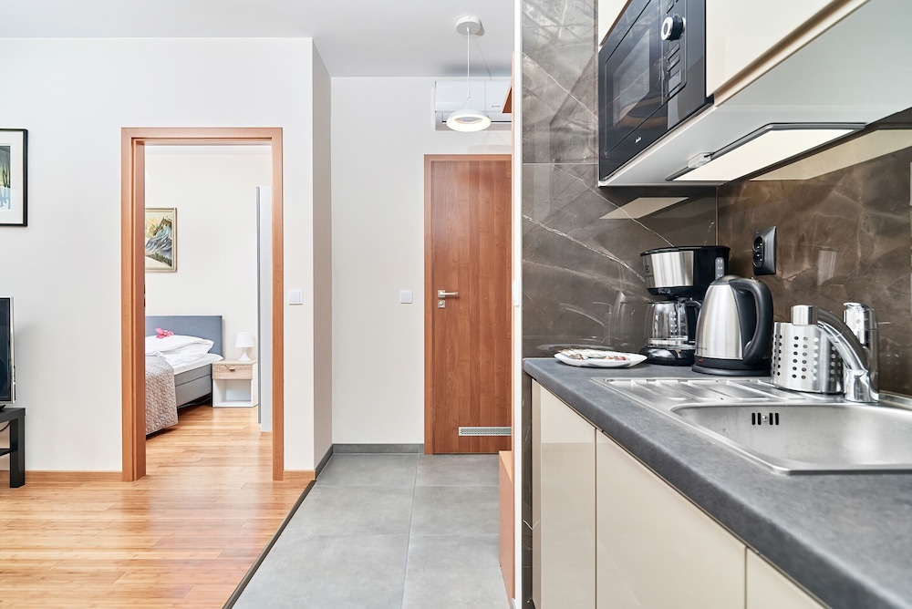 Apartments Miasto Marina by Renters view 5