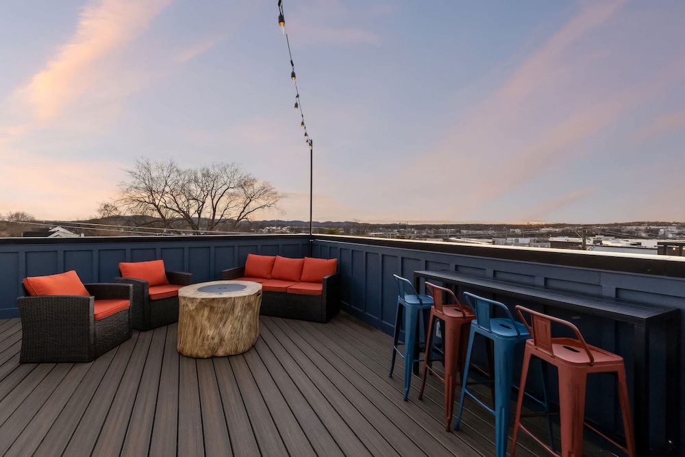 4 Rooftop Decks 4 Hot Tubs Game Rooms Sauna