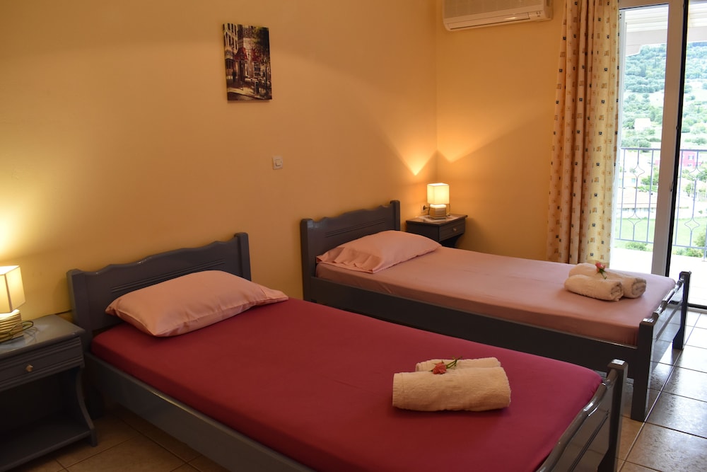 Hotel Myrtos