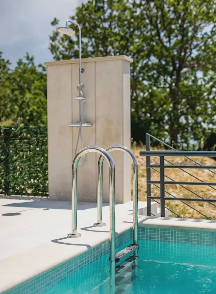 Villa Maslina Nearby Split - Crovillas