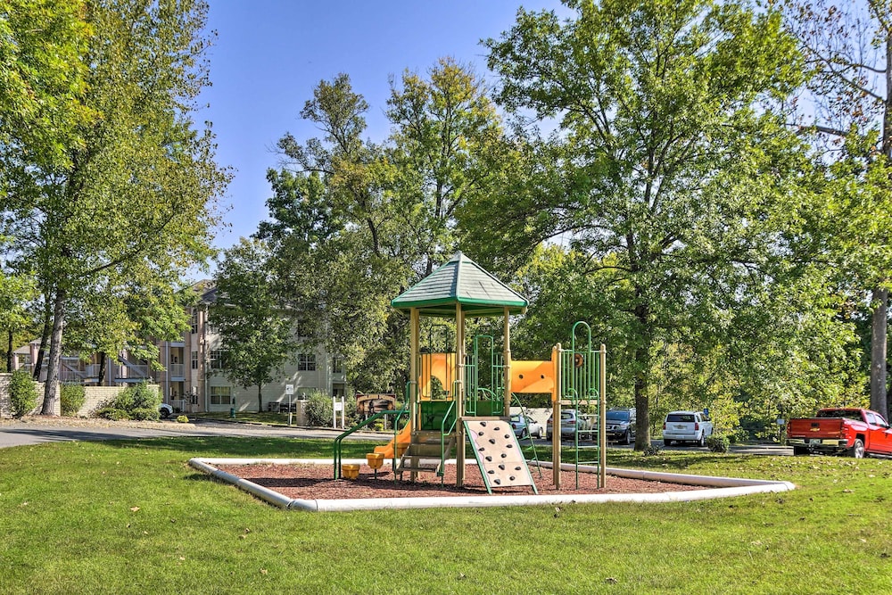 Branson Condo w/ Community Amenities: Near Dtwn! view 5