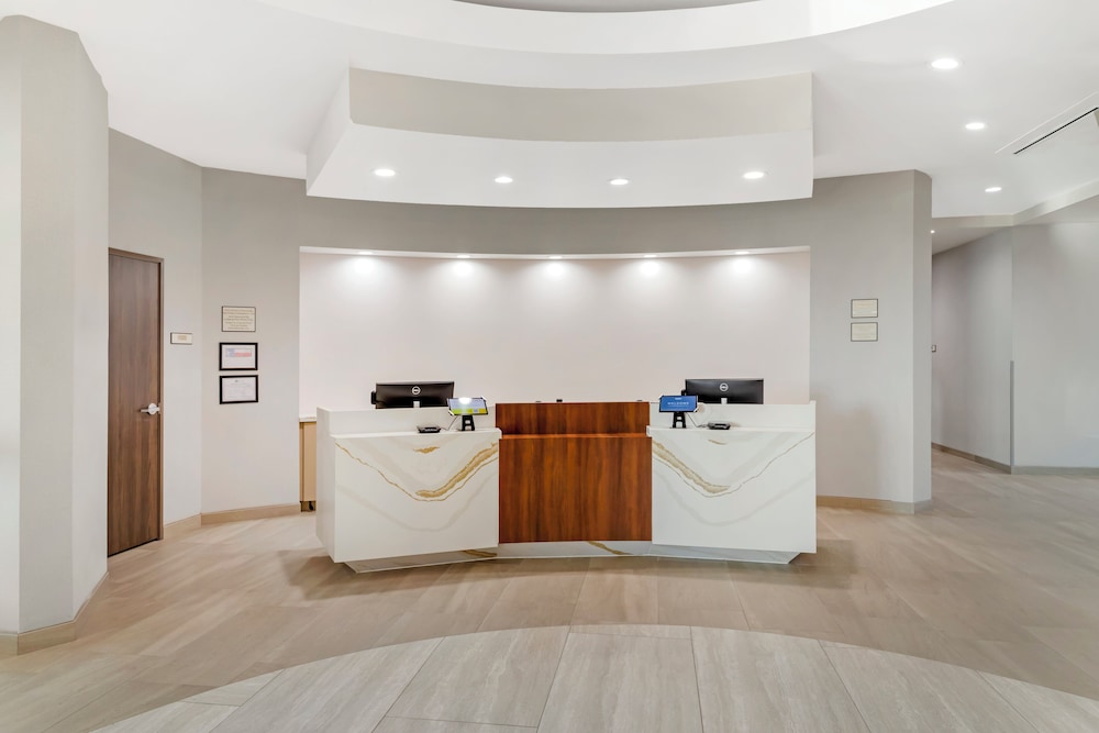Cambria Hotel Northlake Conference Center - Roanoke