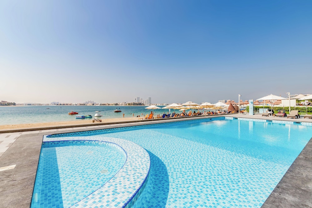 GLOBALSTAY. Azizi Royal Bay Apartments