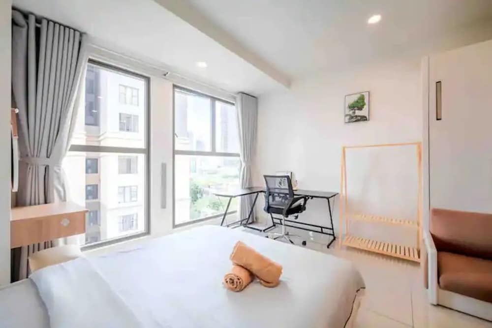Prestige Saigon Royal - Modern Apartment