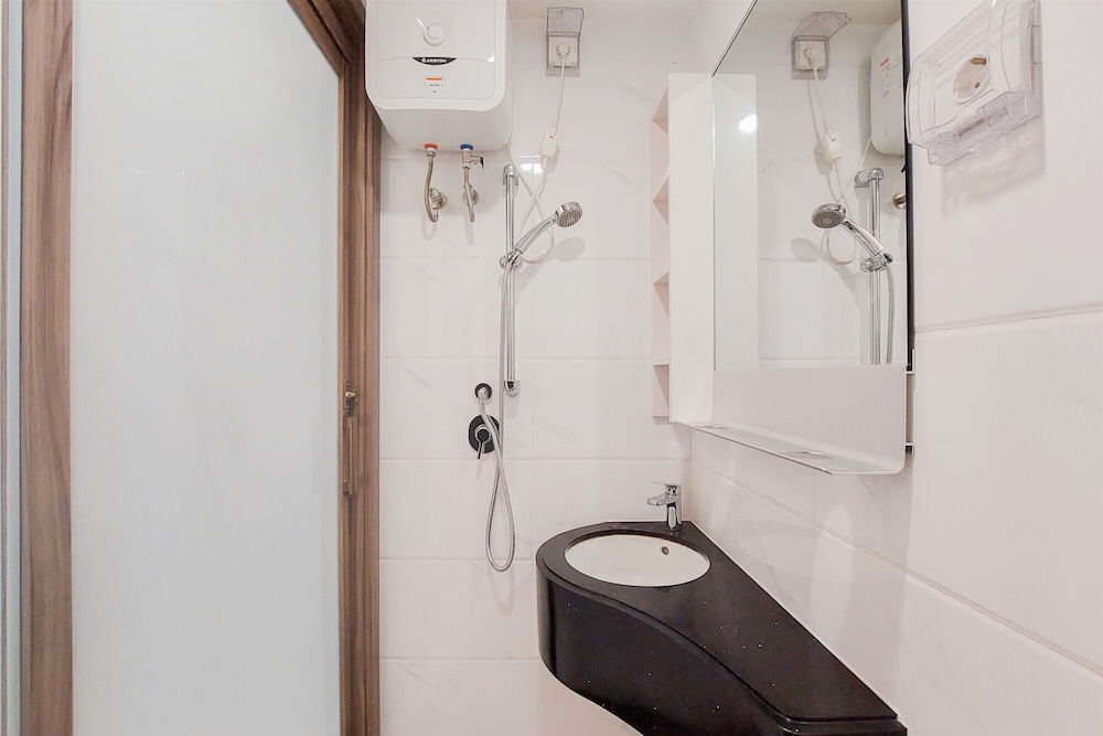 Well Furnished And Nice Studio Sky House Bsd Apartment