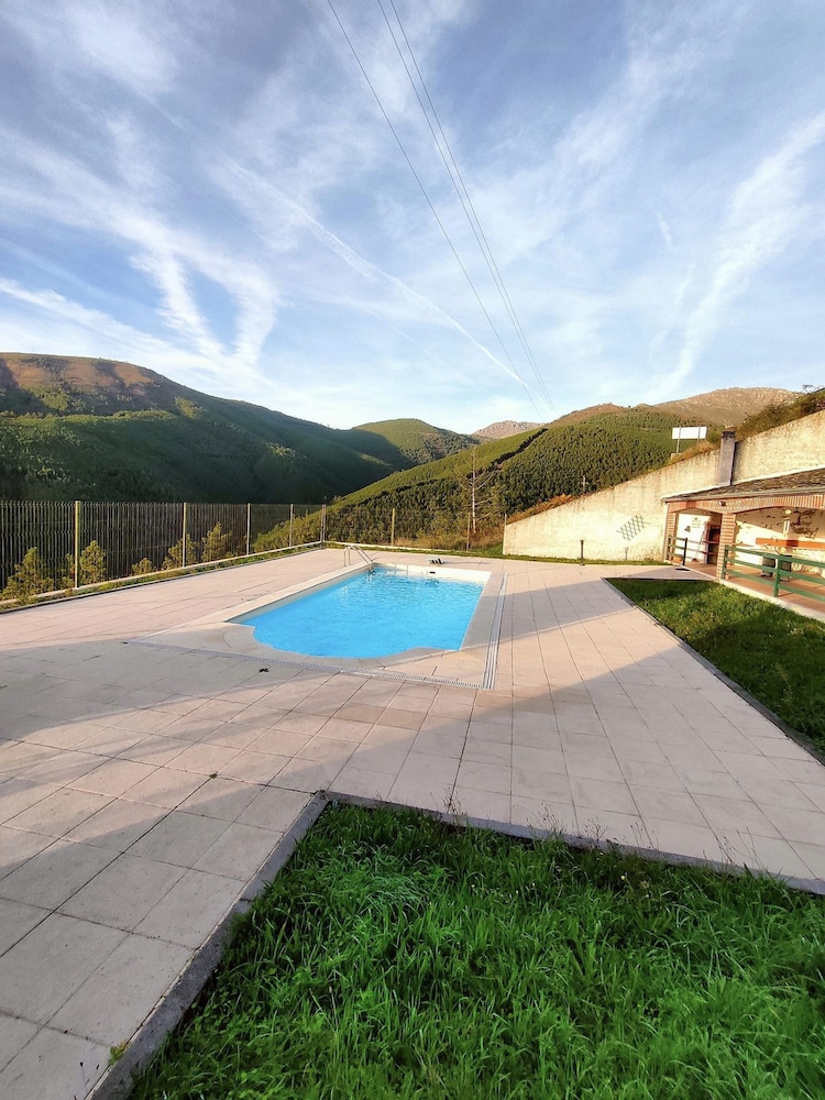 Private Pool Villa Serra da Estrela
