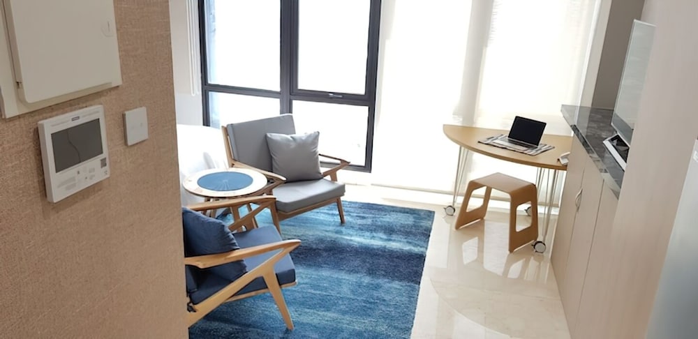 Capitol Prism Sky Suites