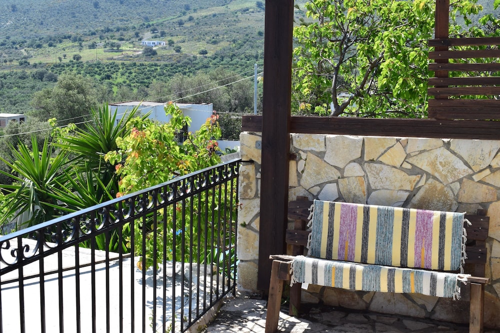 Eirini's Stone House