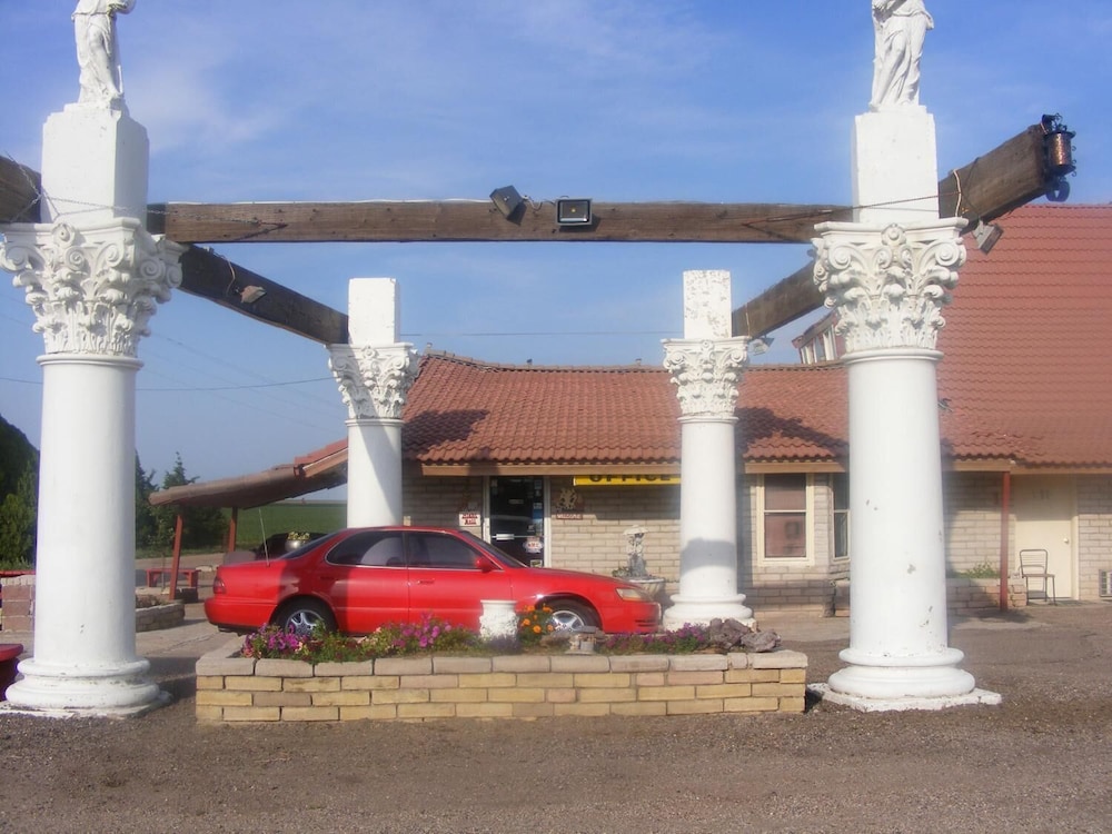 Nostalgic Stay Inn - Property Image 5