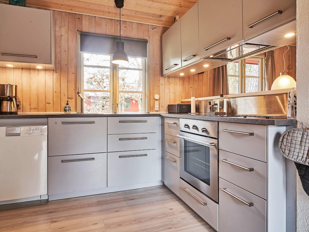 6 Person Holiday Home in Nexo view 5