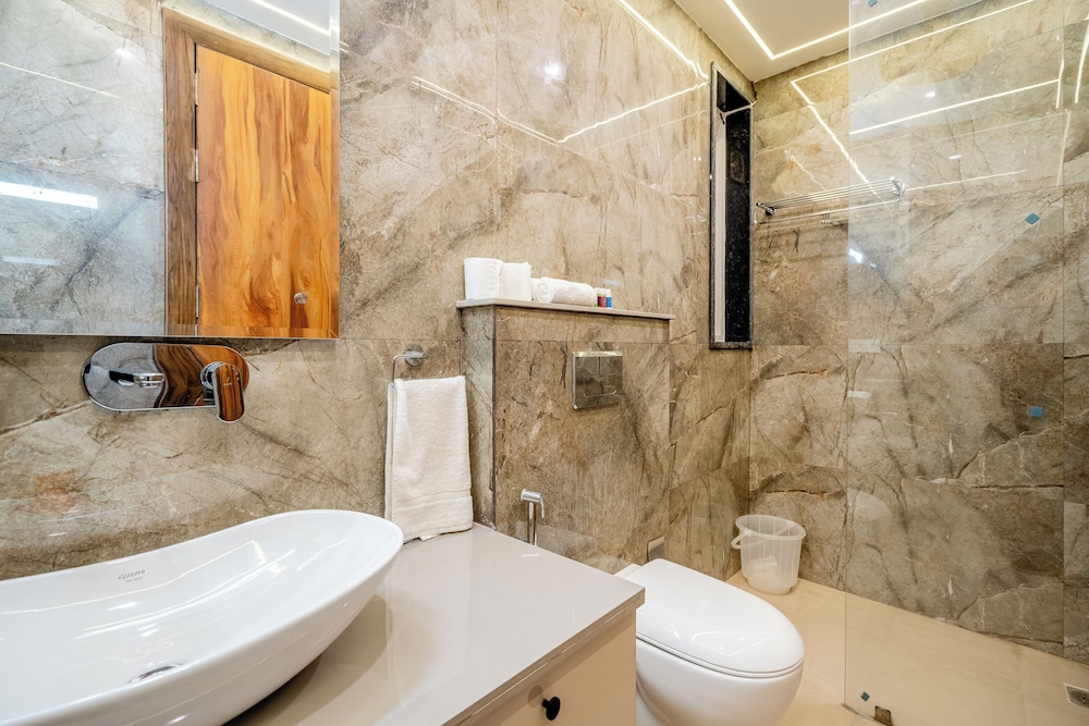 Lime Tree 1BHK Service Apartment Gurgaon
