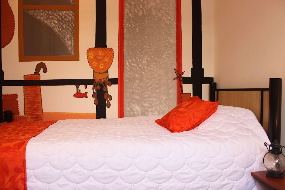 Local Hostel - Property Image 18