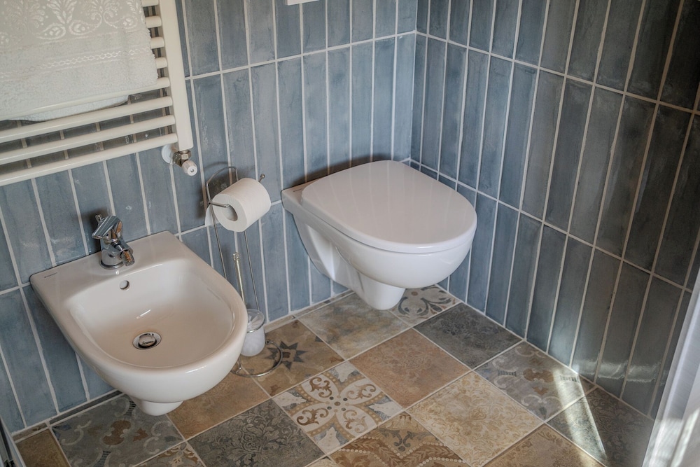 Casale nel Verde con Piscina e Vista