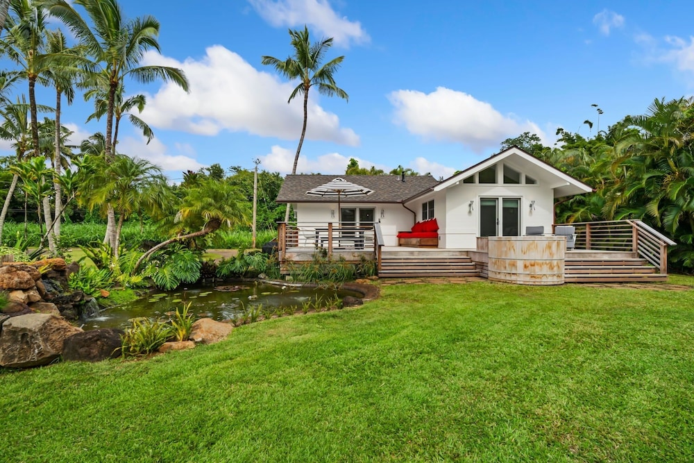 Coconut Hut 2 Bedroom Home by RedAwning view 3