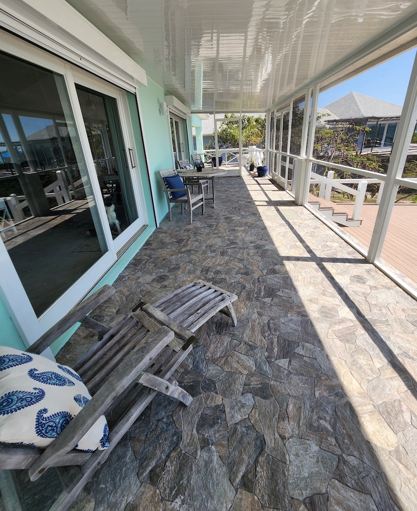 Ware-a-dise - Newly Remodeled Home On Calm Caribbean 3 Bedroom Home
