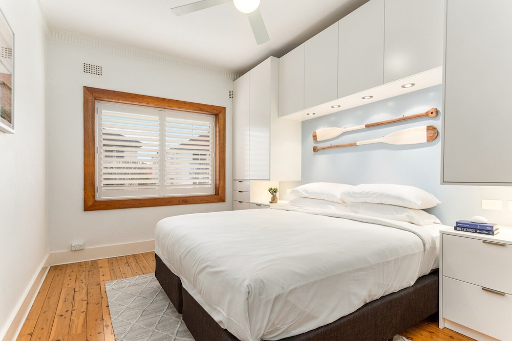 Beachside Living in Modern 2 Bedroom Apartment