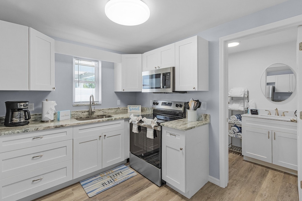 412/815 Tropical Tide Duplex: 4bd, Walk To Times Square! 4 Bedroom Home