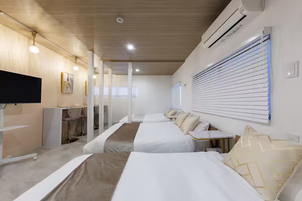 Kuromon Central Self Inn202