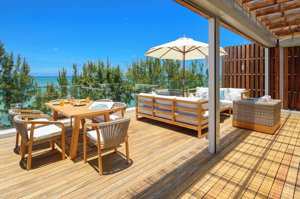Ocean Grand Gaube with LOV view 5