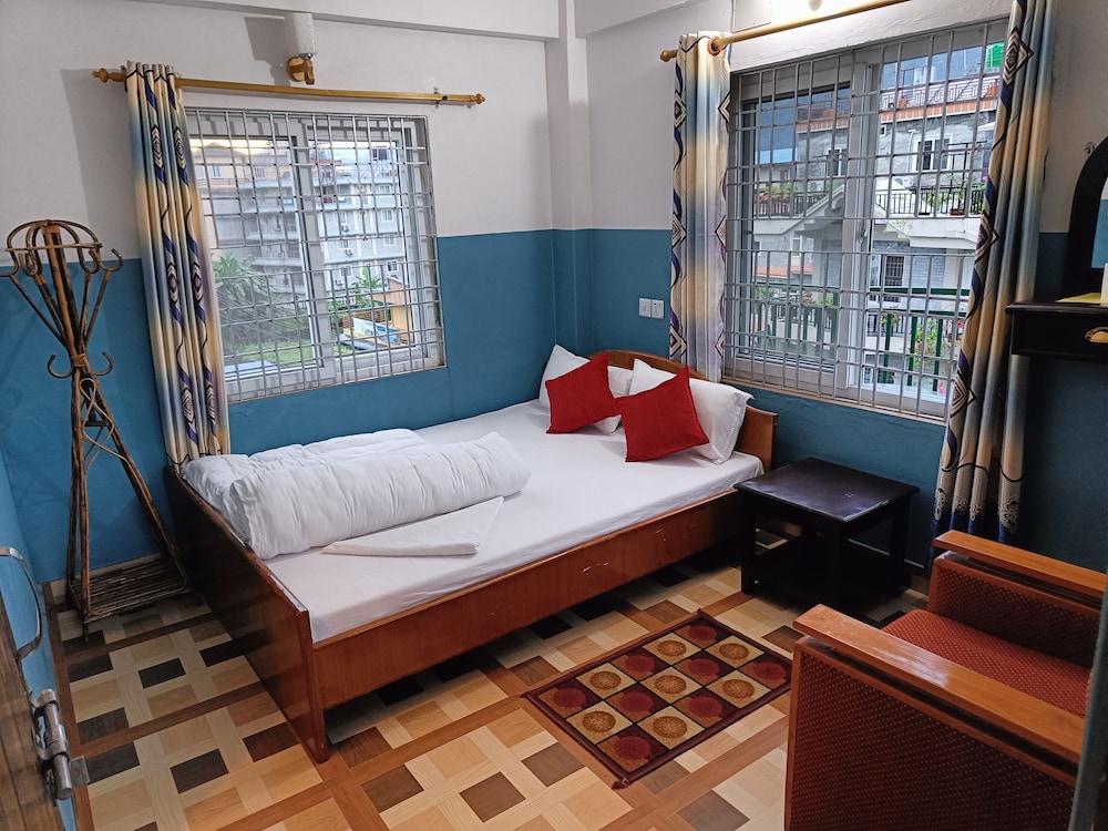 R&R Guest House