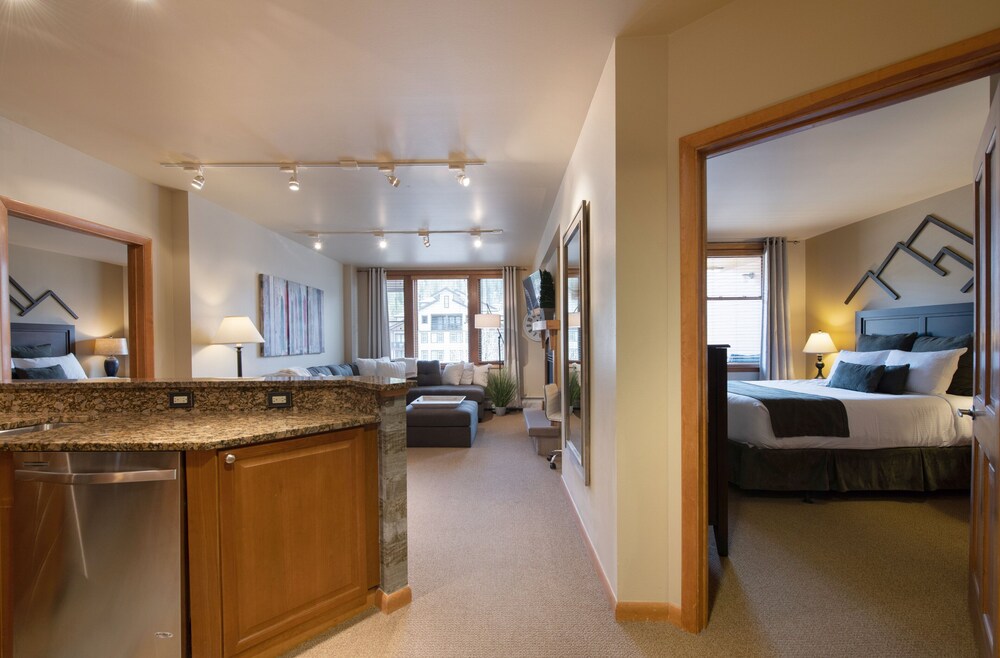 Winter Park Resort Lodging - Zephyr Mountain Condos