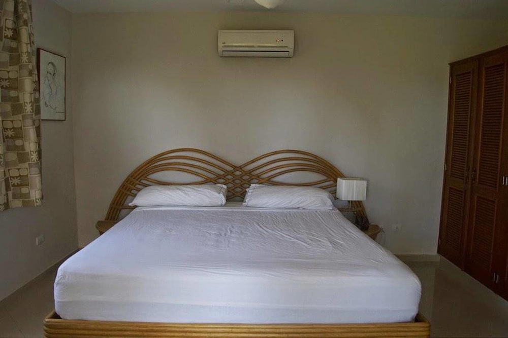 Beautiful 3 Bedroom Ocean View Villa in Sosua