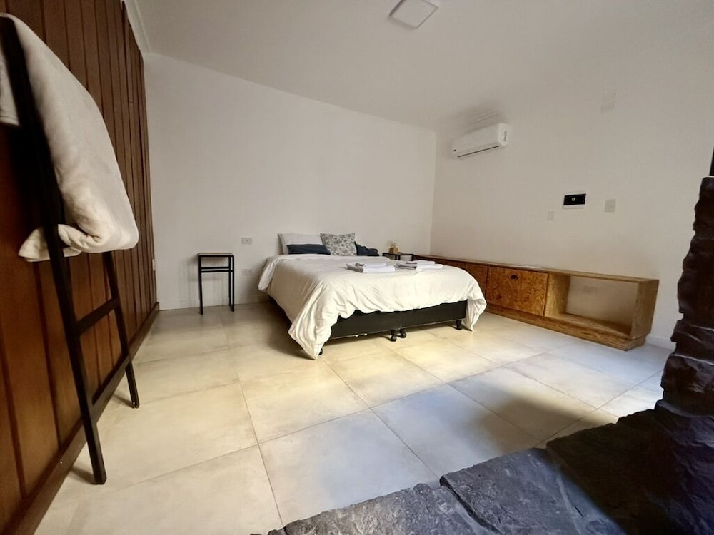 Clivias Hostel