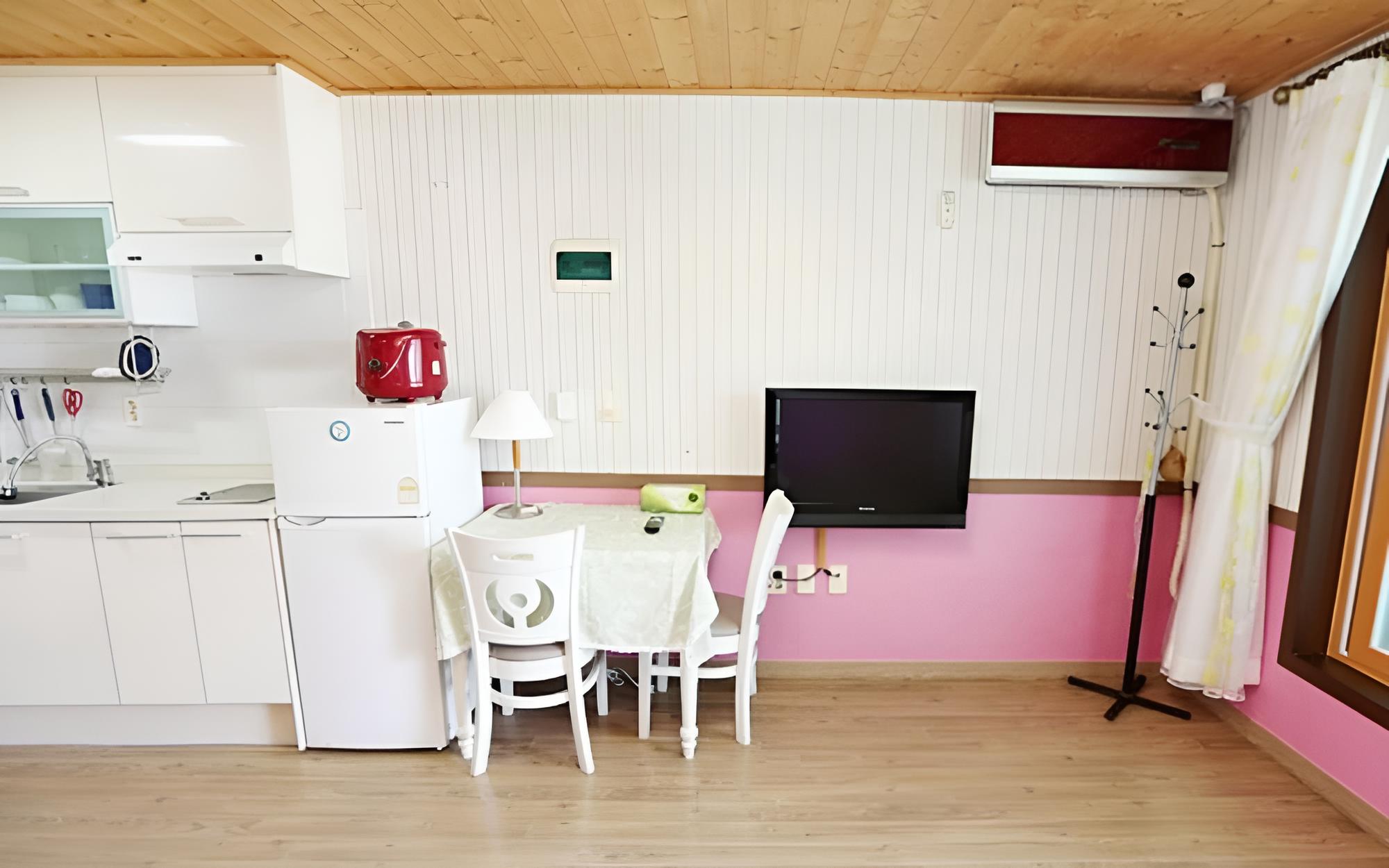 Boryeong Blue Heights Pension view 2
