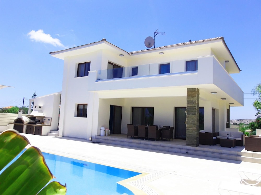 Villa Demetra in Ayia Napa
