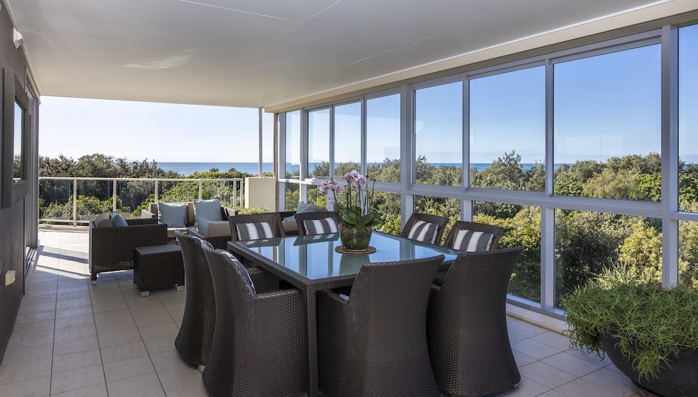 Luxury Apartments on Bells Boulevard