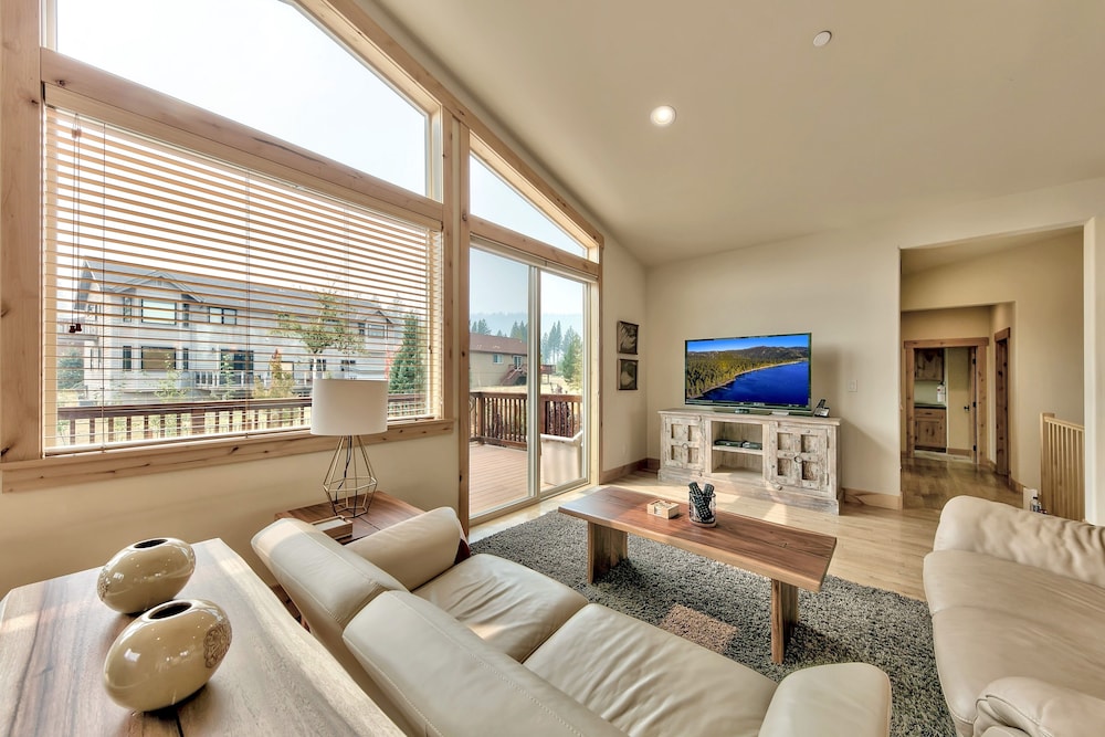 1376md Angora View 4 Bedroom Home