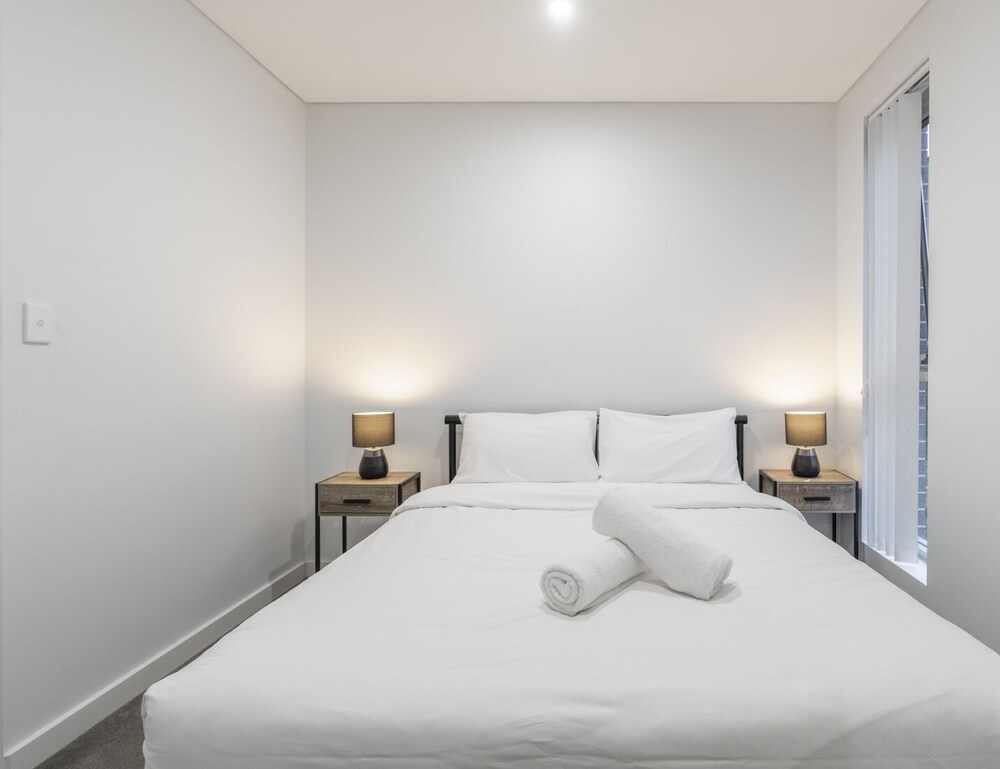 Kozyguru | Homebush West | 3 Bedroom Apt+Parking