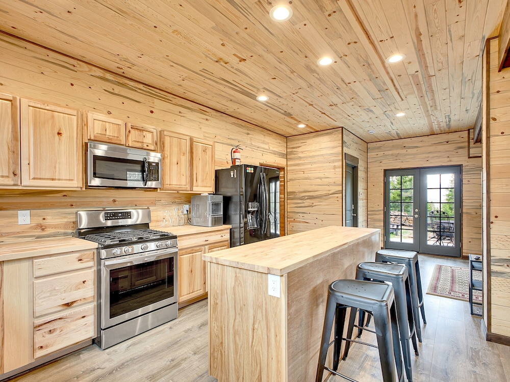 Switchback_little Divide 1 Bedroom Cabin