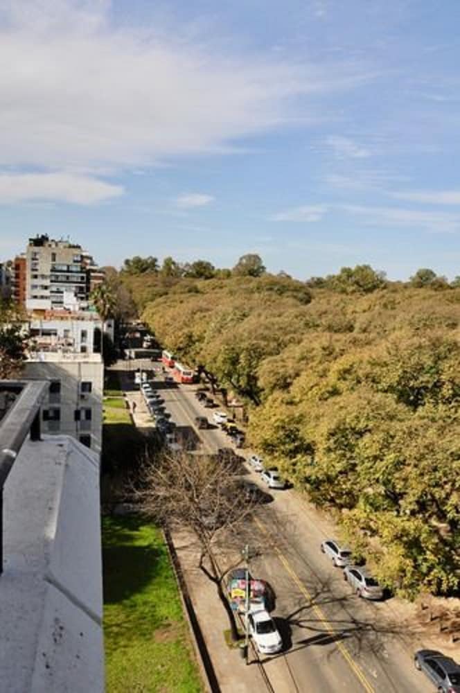 Golf Tower Suites & Apartments
