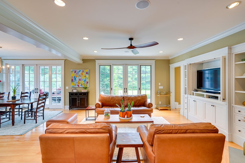 Stockbridge Retreat w/ Pool & Hot Tub!