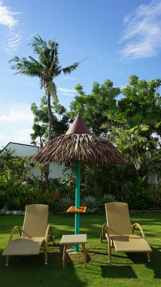 Marcosas Cottage Resort