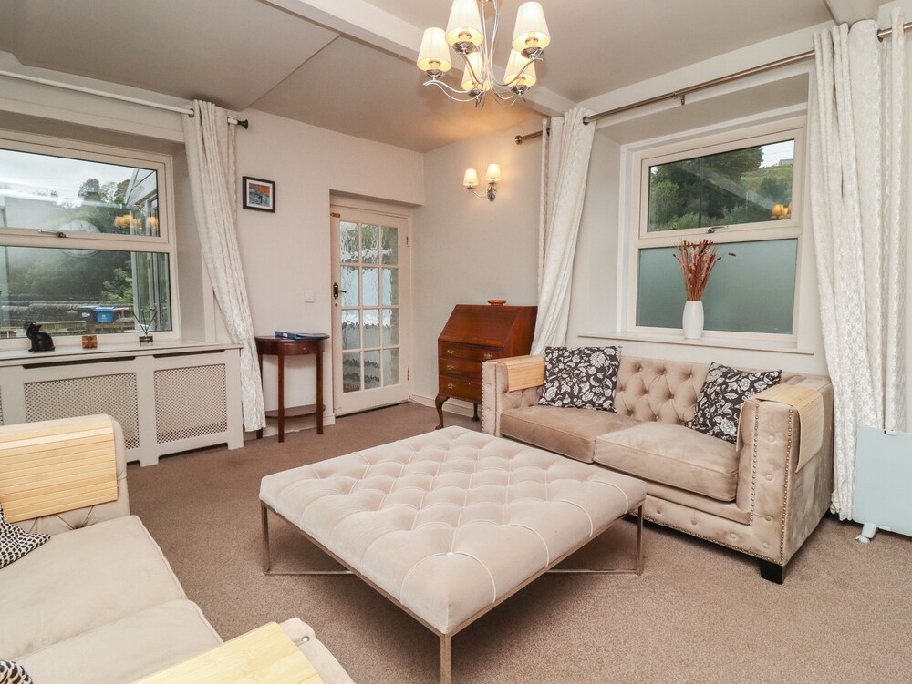20 Wool Road
