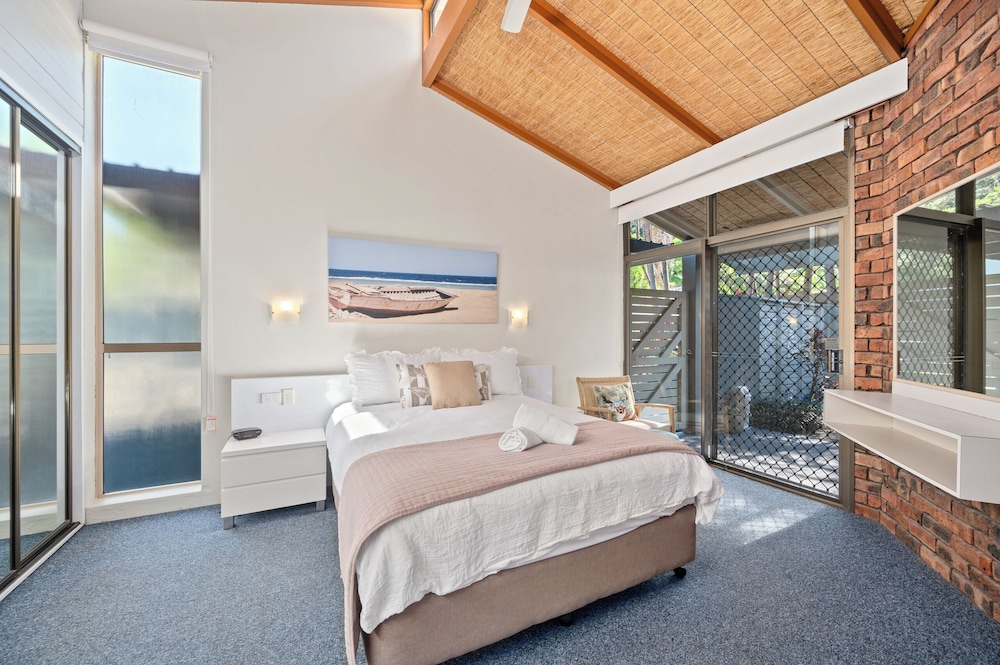 Nautilus Beach Resort by Charlesworth