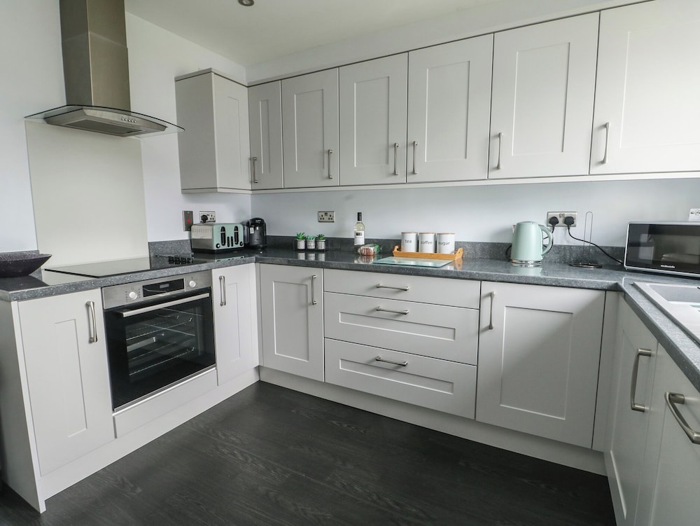 4 Parc Delfryn