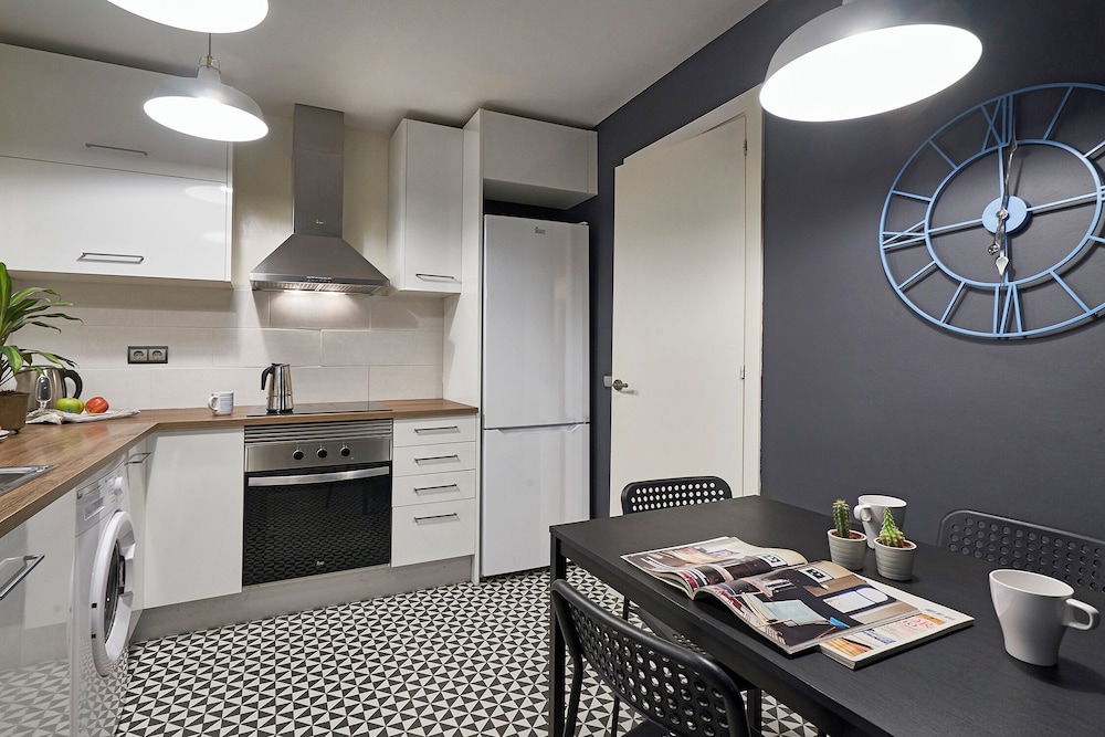 BeBarceloner Sants Apartments