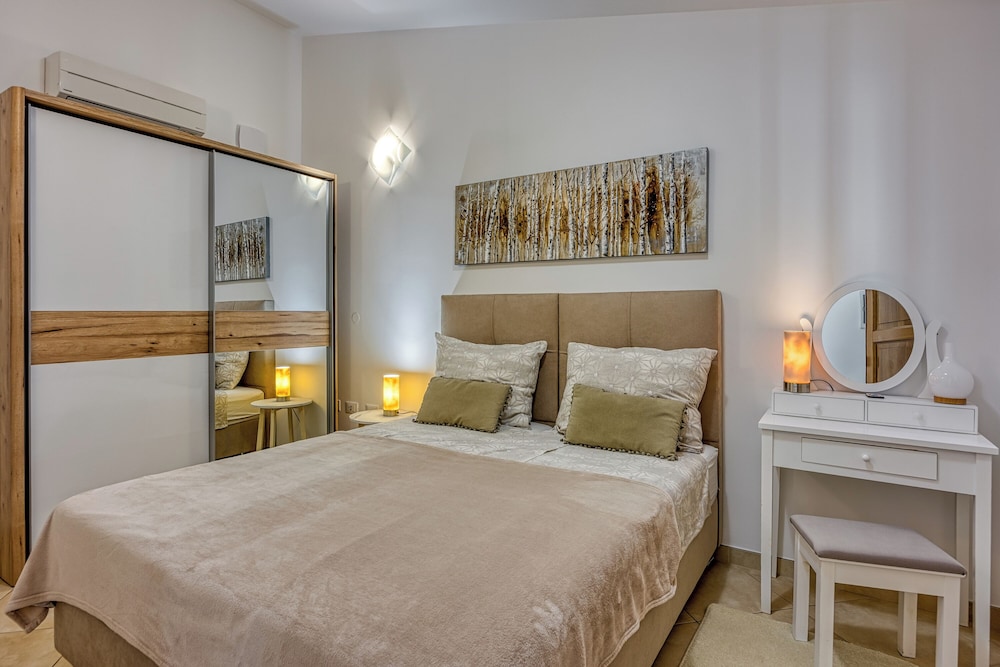 Apartment Jakara 4